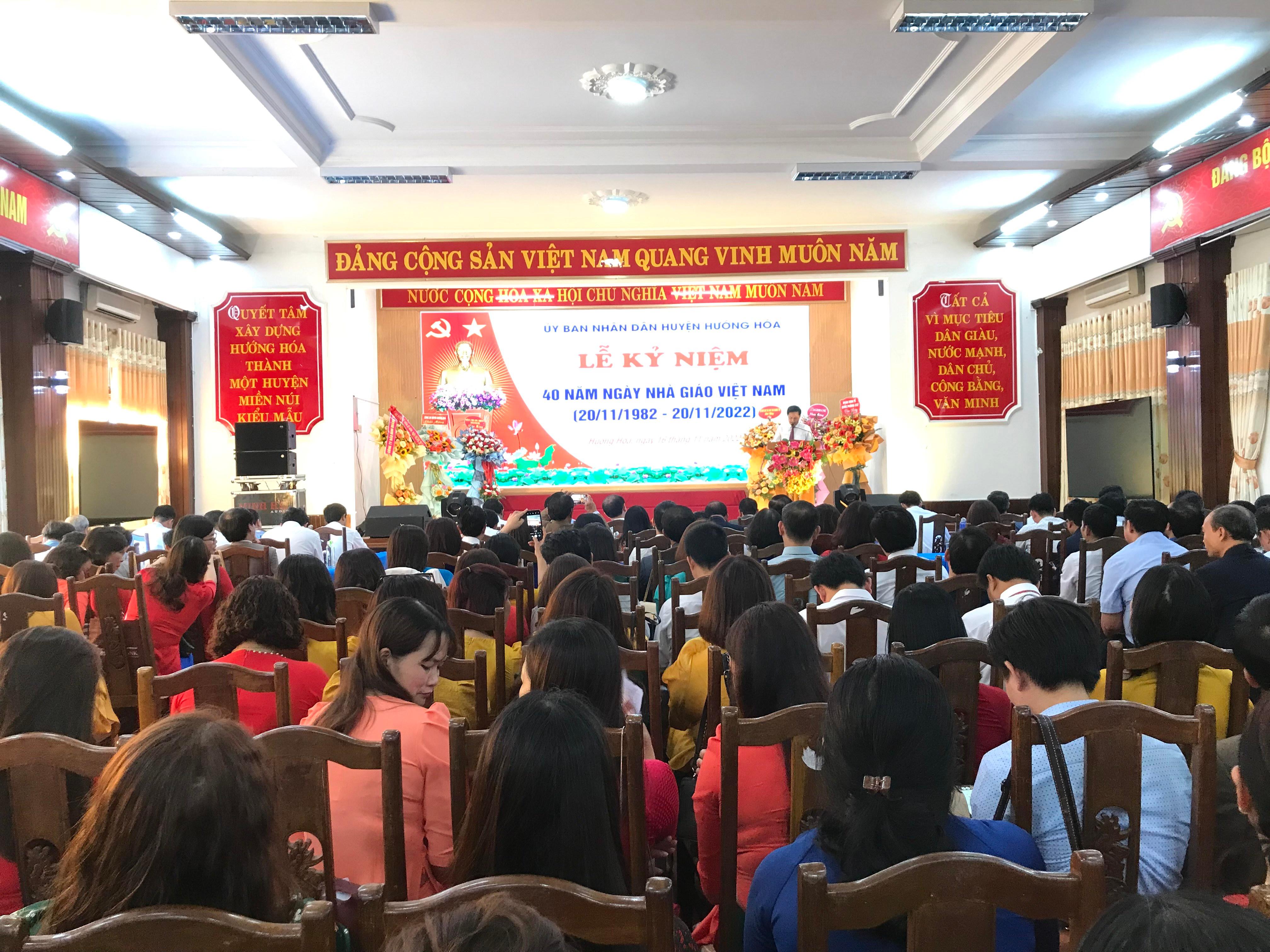 Hướng Hóa tổ chức Lễ kỷ niệm 40 năm ngày Nhà giáo Việt Nam 20/11(1982-2022)